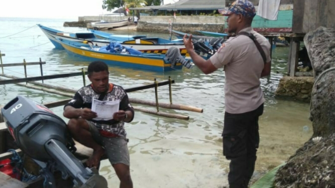 Polair Tertibkan Warga Yang Masuk ke Biak