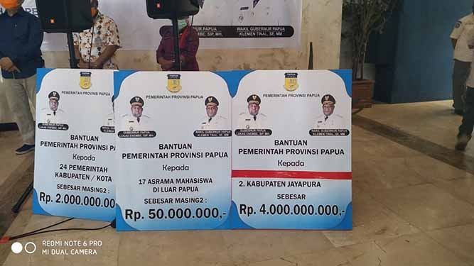 Pemprov Serahkan 9.300 Paket Sembako