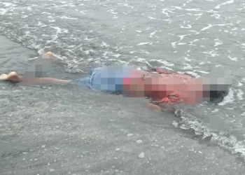Sesosok Mayat Ditemukan Terapung Di Pesisir Pantai Ronggaiwa, Waropen