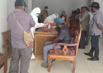 Tim Covid-19 Rapid Test 60 Orang Dilingkungan DPRD Jayawijaya