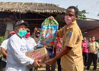 Bupati Salurkan Bama Dan ADK 100 juta 139 Kampung dan 5 Kelurahan