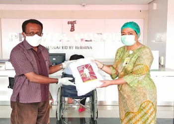 Pemkot Jayapura Salurkan APD Ke RS Dian Harapan