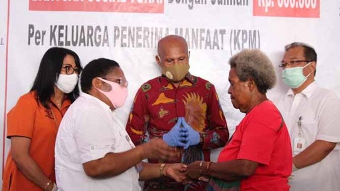 Di Kota Jayapura 1.753 KPM terima BST