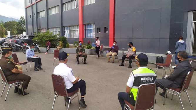 Aktivitas Warga Jayawijaya Diperpanjang Hingga Jam 6 Sore