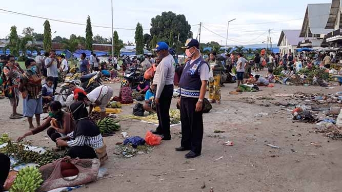 Masuk Pasar Phara Wajib Pakai Masker