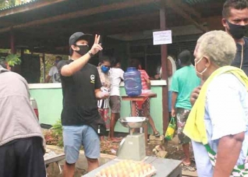 Modal Pas-pasan, PAM GKI Imanuel Serui Gelar Pasar Murah Sejumlah Bapok