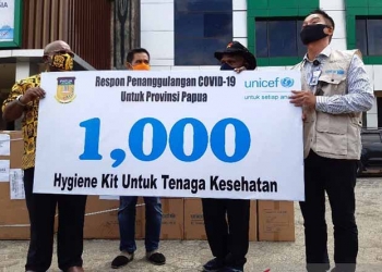 Wagub Papua Lepas 168 Tenaga Medis Penanganan Covid-19 di Papua