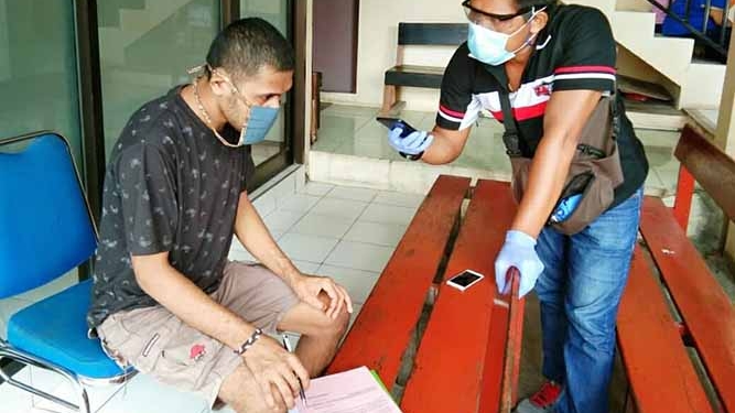 Secara Online, Penyidik Polsek Abepura Serahkan Tersangka Ke Jaksa