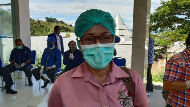 RSUD Yowari Dapat Bantuan lima Tenaga Medis TNI