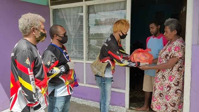 LAG Jayawijaya Berbagi Bantuan Kasih