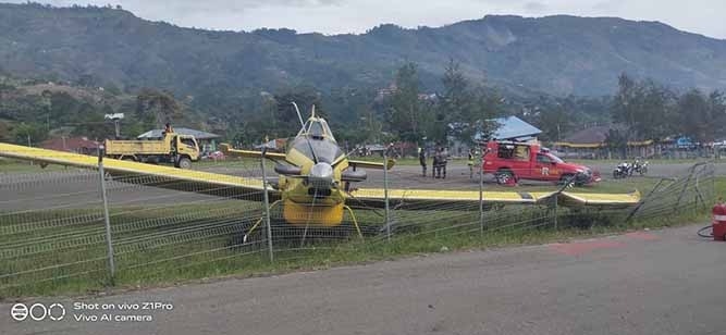 Angkut BBM, Pesawat Pelita Air Terperosok di Karubaga