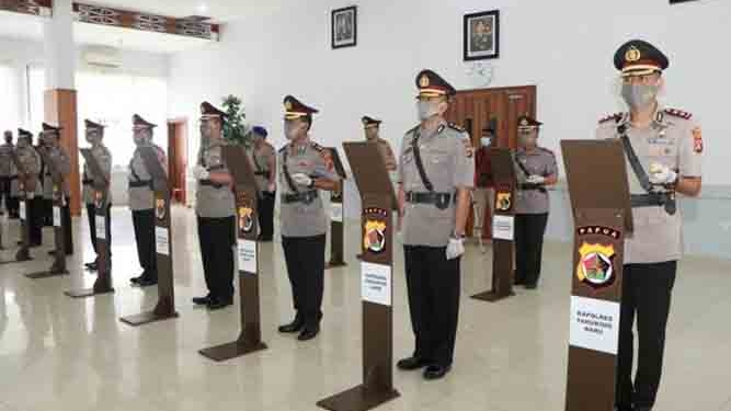 Kapolda Papua pimpin upacara pelantikan lima Kapolres