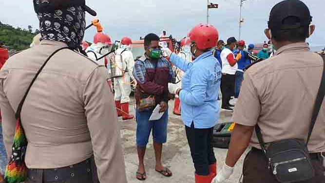 172 Warga Tiba di Waropen Dengan Selamat