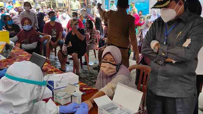 495 Pedagang Pasar Pagi Kota Jayapura Ikuti Repid Test