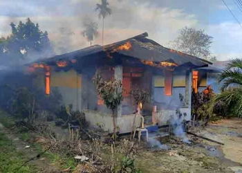 Di Biak, Sebuah Rumah Habis Terbakar