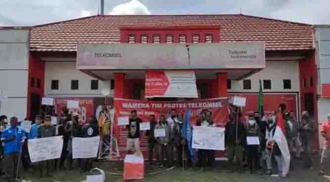 DPRD Pertanyakan Janji Telkomsel