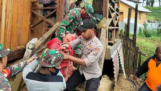 Longsor di Paniai Empat Orang Meninggal