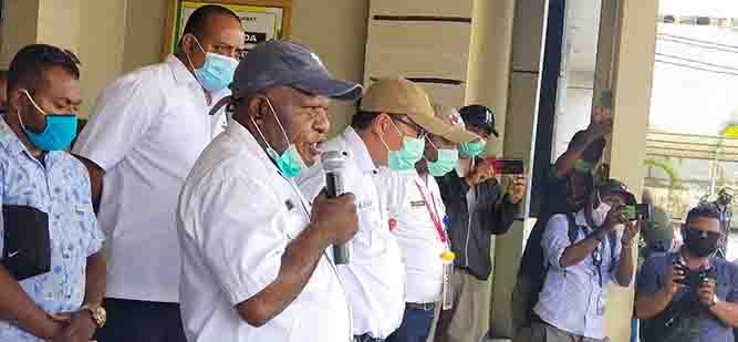 Ratusan Pasien Positif Covid-19 di Papua Tak Tertampung