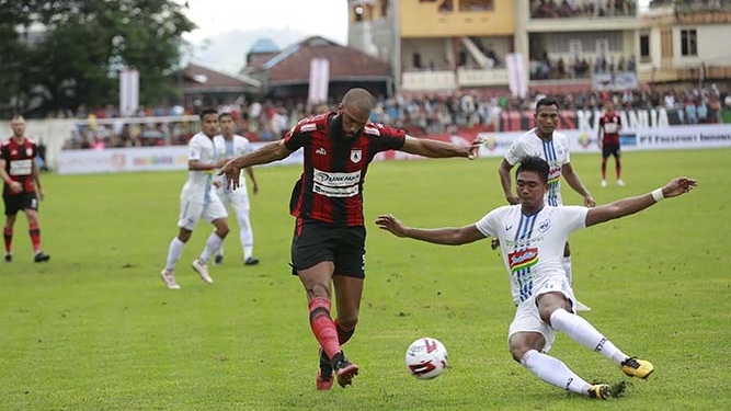 Manajemen Persipura Hormati Keputusan Sylvano Comvalius