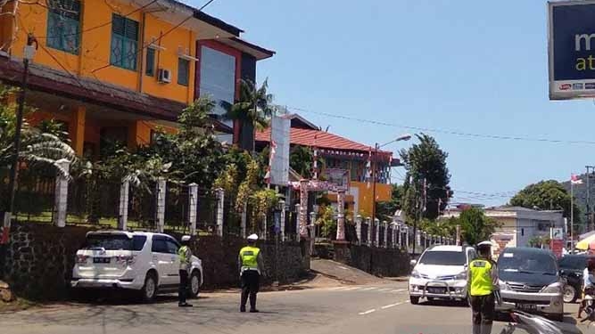 Warga Berdiri Tegak 3 Menit, Saat Detik-Detik Proklamasi di Kota Jayapura