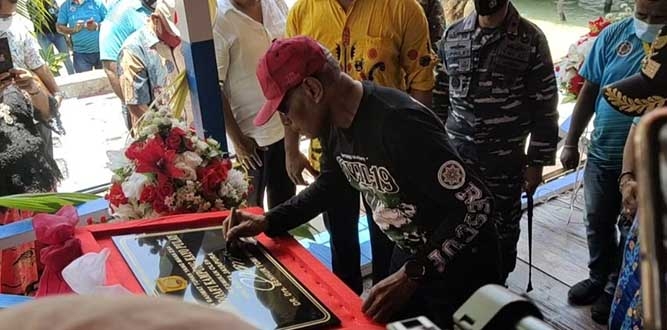 Walikota Jayapura Resmikan Rumah Ondoafi Suku Sibi