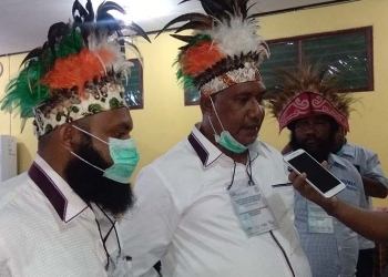 Pasangan RUMARI Resmi Mendaftar di KPU Supiori