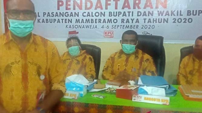 Empat paslon pilkada Mamberamo Raya daftar ke KPU
