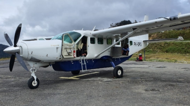 Pesawat Dabi Air Ditembak KKB