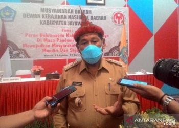 Gugus Tugas COVID-19 Jayawijaya Jemput Keluarga Yang Tidak Mau Isolasi