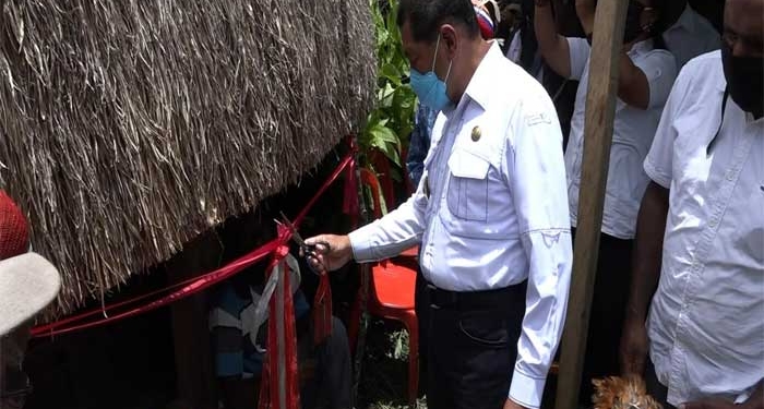 Bupati Minta Bangan Kampung Adat Di Jayawijaya