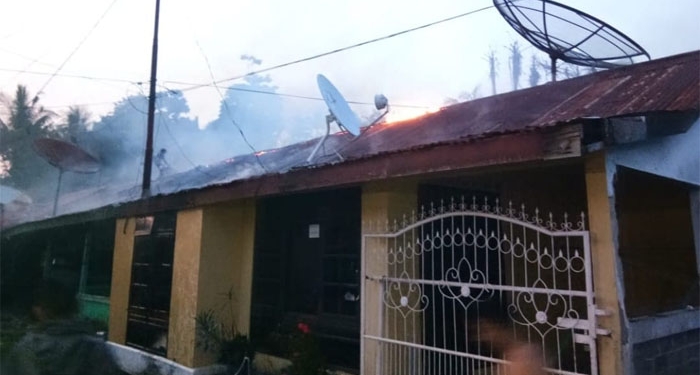Dua Rumah Kosong di Kampung Harapan Terbakar