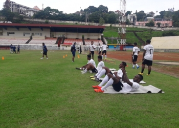 Skuad Persipura ketika menjalani latihan di Stadion Mandala Jayapura.(Hans Palen/Nokenlive.Com)
