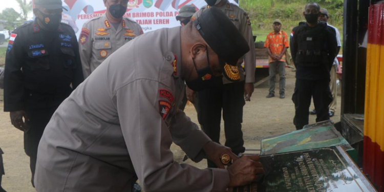 suasana saat Kapolda Papua meresmikan Pos Polda Papua Di km 62 Poros Tajah Lereh, Kabupaten Jayapura