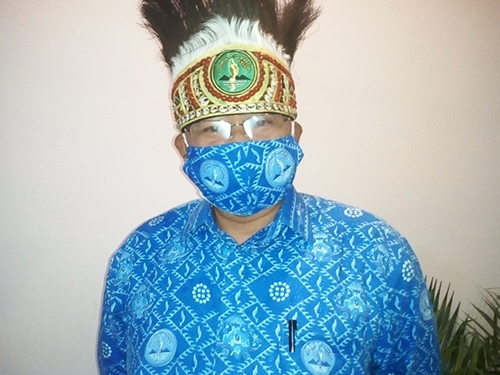 Ketua Pengurus Paguyuban Pasundan Jawa Barat, di Papua Entis Sutisna.