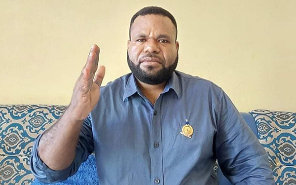 DPRD Komisi A, Bidang Hukum dan Pemerintah KabupatenYalimo Eddy Peyon