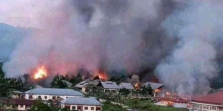 Sejumlah Kantor Milik Pemerintah, Perumahan Dinas dan Kios-Kios telah terbakar 