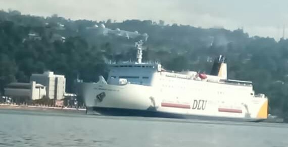 Kapal Muatan Kendaraan Operasional PON Papua Tiba di Jayapura