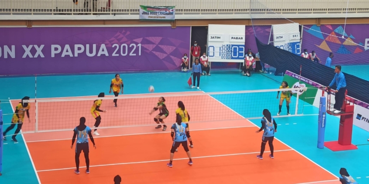 Meskipun Menang dari PaBar, Tim Voli Indoor Putri Jatim Gagal Masuk 4 Besar
