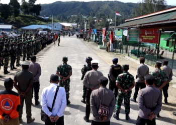 Apel Gabungan Jaga Kamtibmas Natal dan Tahun Baru Di Paniai