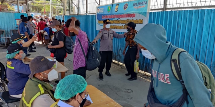 Sebanyak 48 Penumpang KM. Sinabung Terkonfirmasi Reaktif Setelah Rapid Antigen