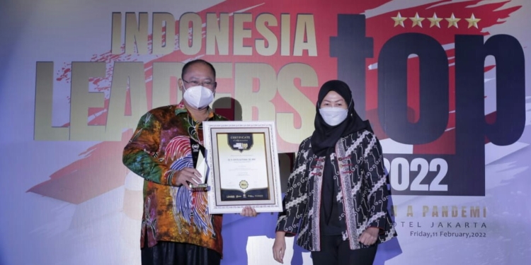 PDAM Jayapura Terima Penghargaan BUMD Terbaik Tahun 2022