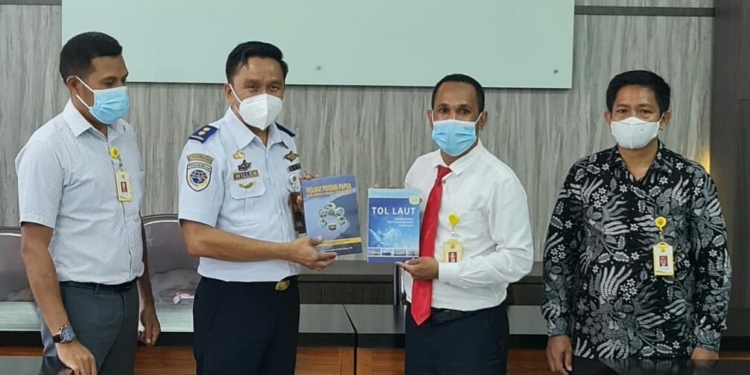 KSOP Jayapura Paparkan Materi Tol Laut  Dihadapan Mahasiswa Teknik UNCEN