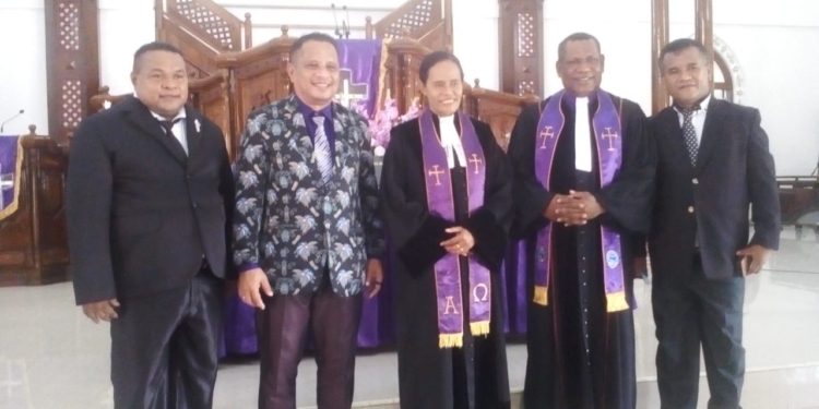 114 Majelis Jemaat GKI Maranatha Polimak Di Lantik Badan Pekerja Klasis Port Numbay