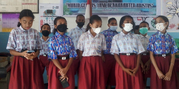 SD YPK SION GELAR IBADAH SYUKUR SAMBUT HUT YPK KE 60