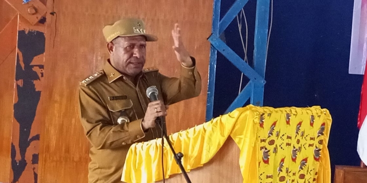 Bupati Pegubin Lantik Pengurus Kwarcab Gerakan Pramuka