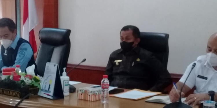 Wakil Walikota Jayapura : Dinkes Kota Perlu Mengawasi Kualitas Penjualan Air Galon