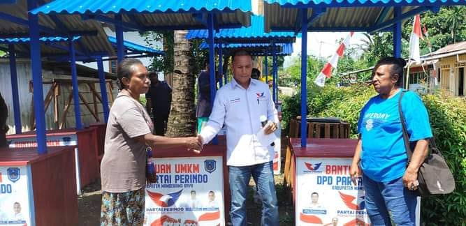 Tingkatkan Usaha Mama-Mama Memberamo Raya, DPD Partai Perindo Salurkan Bantuan Pondok Jualan