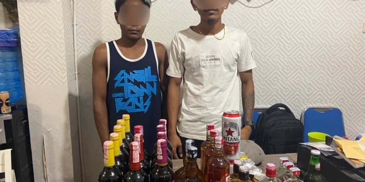 Jual Miras Secara Ilegal, Dua Orang Pelaku Diamankan Aparat Polresta Jayapura