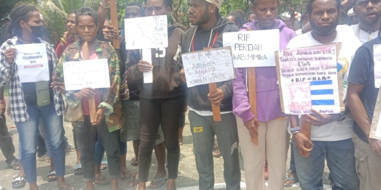 Ikatan Pelajar dan Mahasiswa Mimika Lakukan Aksi Mimbar Besas Kasus Mutilasi Timika