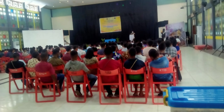 Tingkatkan Spiritual, Ratusan Pemuda Khatolik Ikut Seminar 